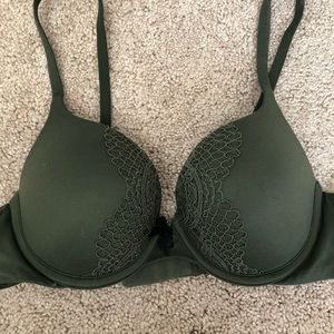 VS bra 💚
